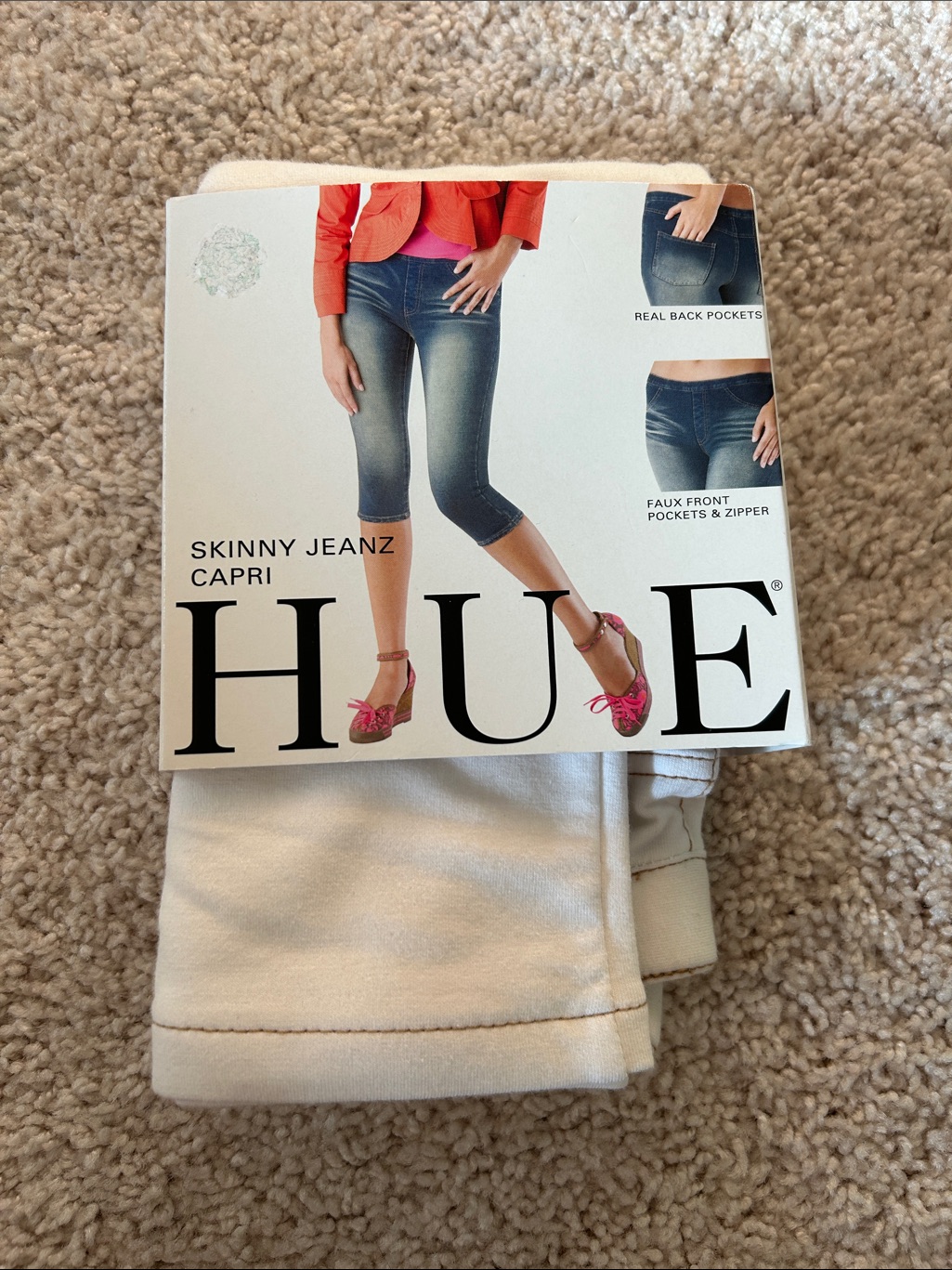 Hue Capri Skinny Jeans In White